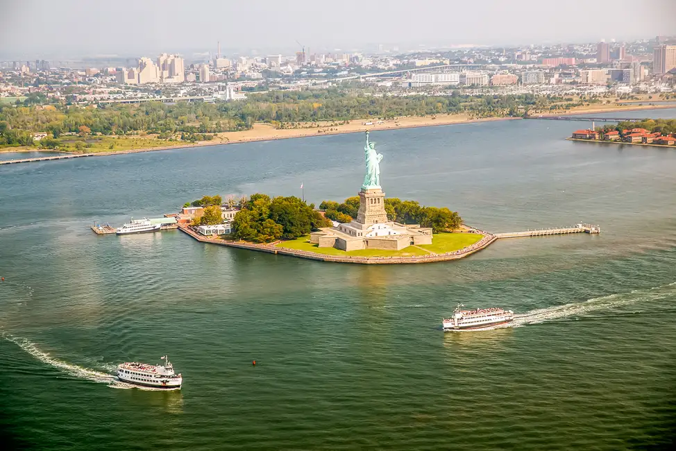 NYC: Manhattan Sightseeing Helicopter Tour