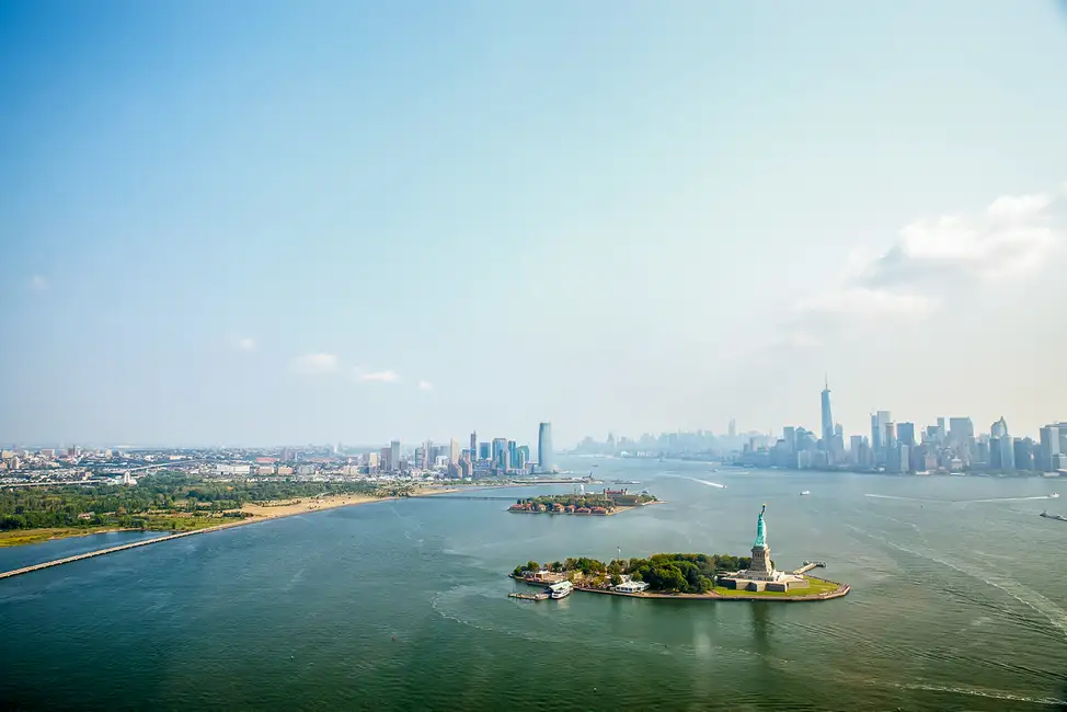 NYC: Manhattan Sightseeing Helicopter Tour