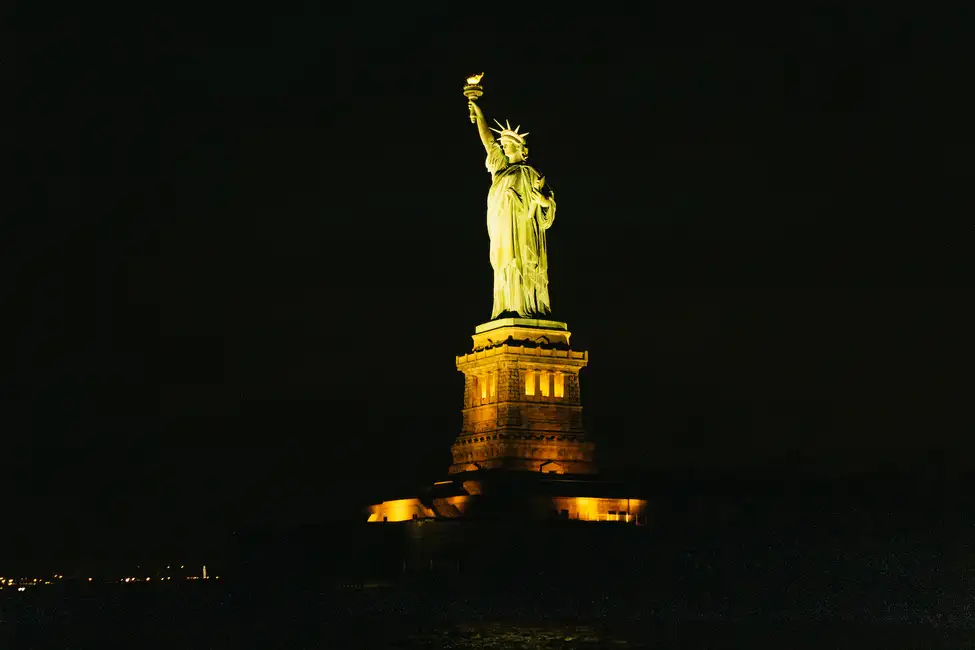 NYC: Circle Line 2h Harbor Lights Cruise Skip-The-Box-Office
