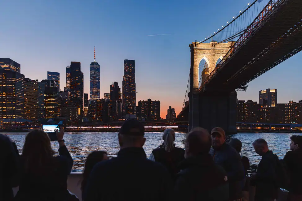 NYC: Crociera luci del porto di 2 ore Circle Line – Salta la coda alla biglietteria